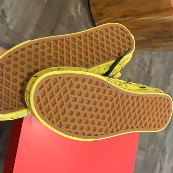 Shoes - Picture 3 of 3